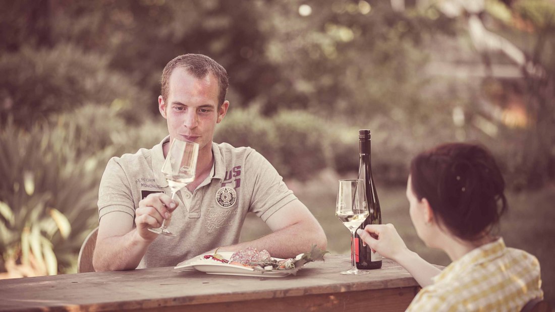 Weingut Lawall-Stöhr_Winzer 2, © Weingut Lawall-Stöhr Weingut Lawall-Stöhr_Winzer 2, © Weingut Lawall-Stöhr