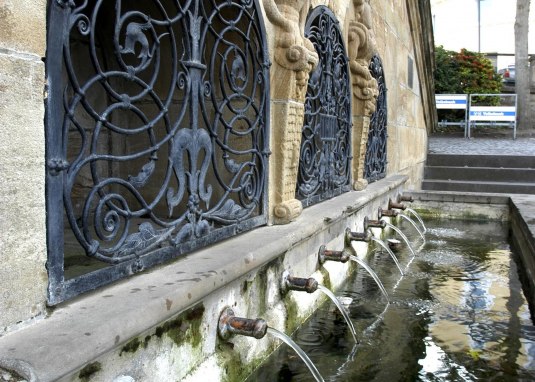 Neunröhrenbrunnen © Klaus Benz/Rheinhessenwein Neunröhrenbrunnen © Klaus Benz/Rheinhessenwein