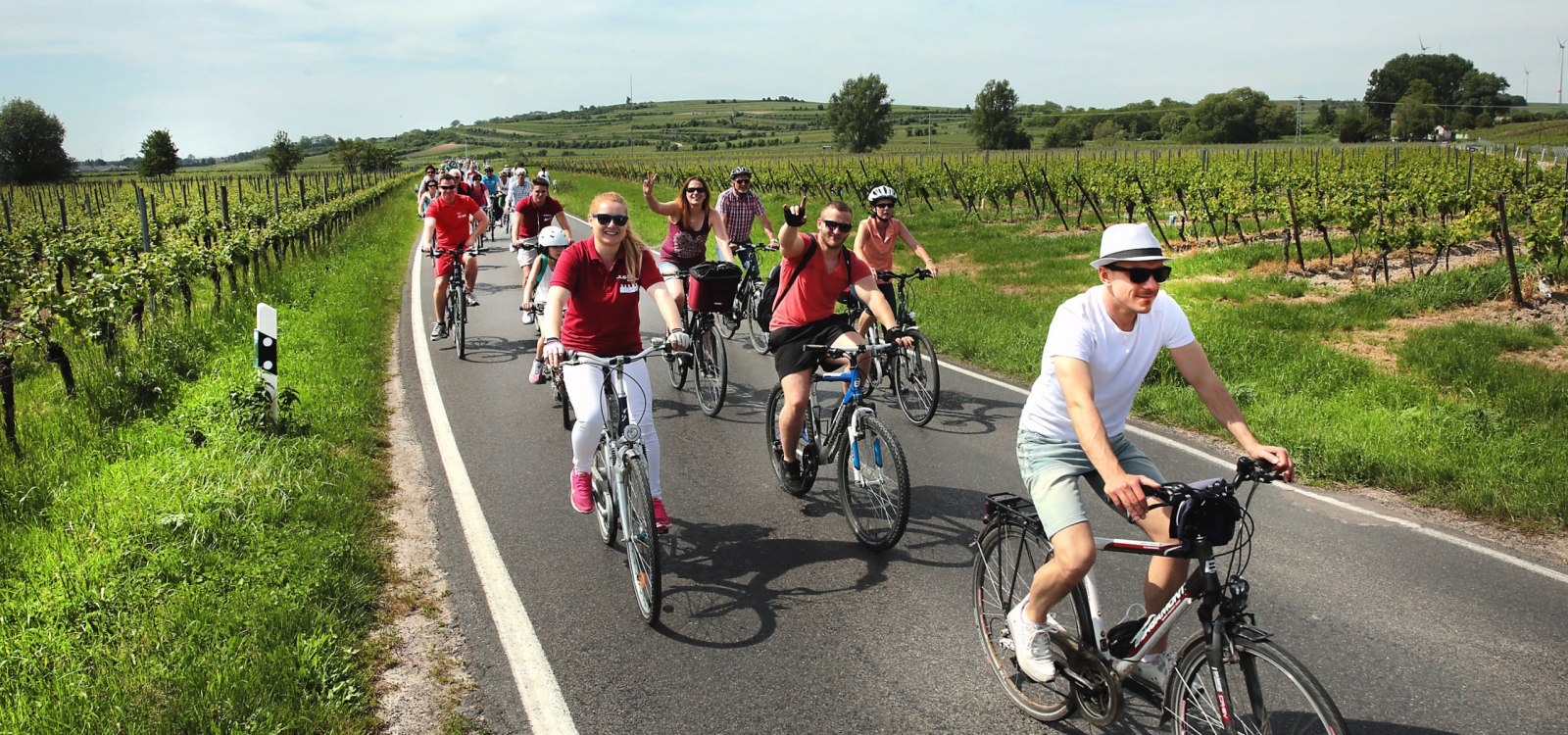 Rhine Cycling, © www.inmedia.info Rhine Cycling, © www.inmedia.info