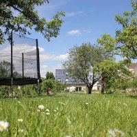 Trampolin und Garten Trampolin und Garten