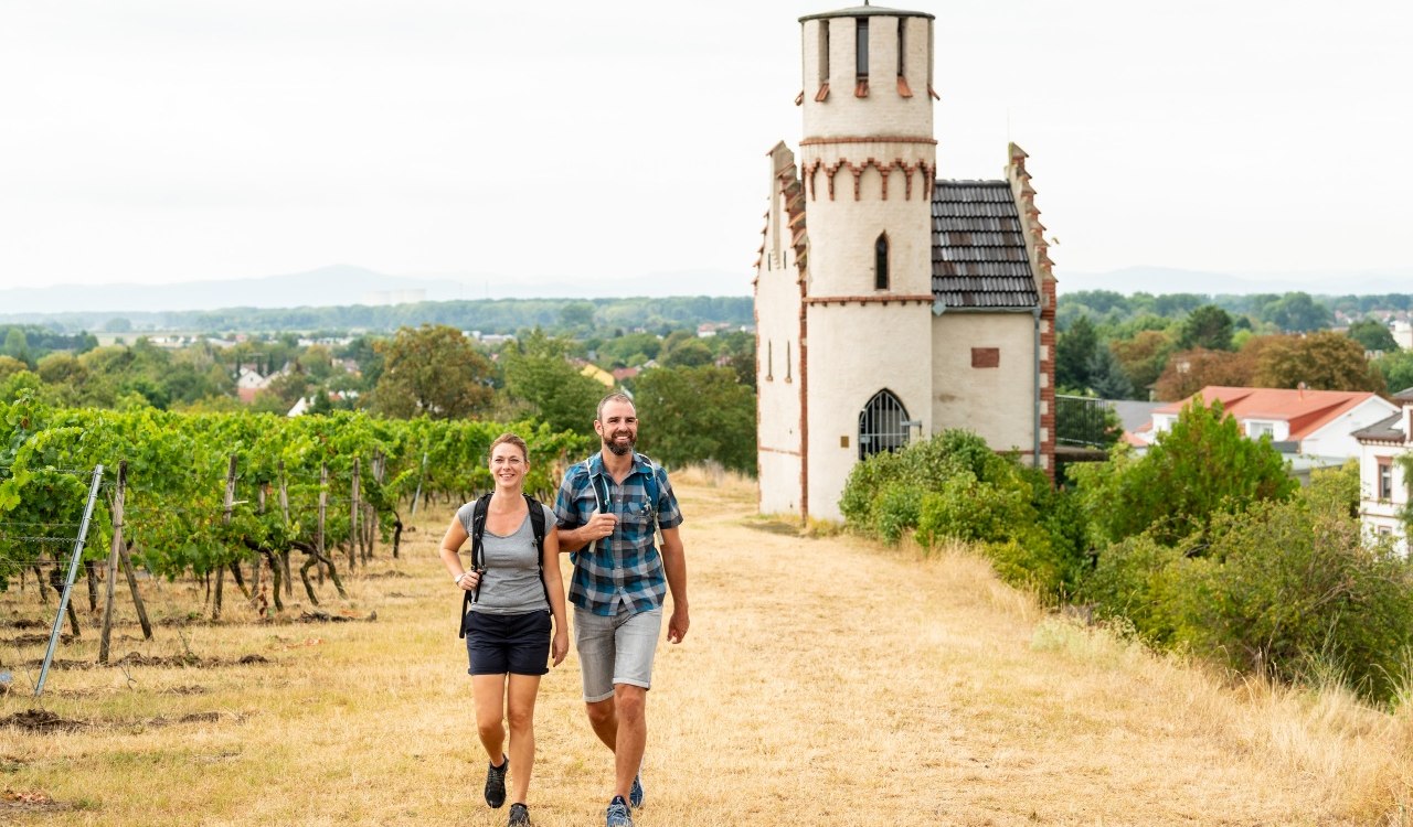 Wanderer am Leckzapfen in Osthofen, © Dominik Ketz Wanderer am Leckzapfen in Osthofen, © Dominik Ketz