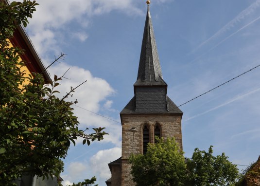 Kirchturm der Ev. Kirche in Friesenheim © Tourismus Service Center der Verbandsgemeinde Rhein-Selz Kirchturm der Ev. Kirche in Friesenheim © Tourismus Service Center der Verbandsgemeinde Rhein-Selz