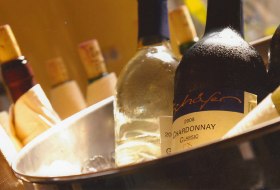 Weingut Schäfer_Weinflaschen © Weingut Schäfer Weingut Schäfer_Weinflaschen © Weingut Schäfer