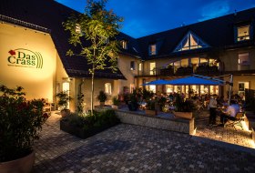 Terrasse Crass Abend © Stephan Franz Ferdinand Dinges Terrasse Crass Abend © Stephan Franz Ferdinand Dinges