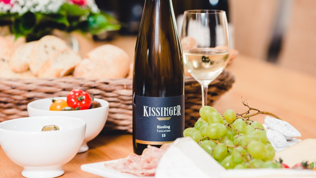 Weingut Kissinger_Weinflasche, © Clemens Hess Weingut Kissinger_Weinflasche, © Clemens Hess