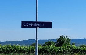 Bahnhofsschild Ockenheim © VG Gau-Algesheim Bahnhofsschild Ockenheim © VG Gau-Algesheim