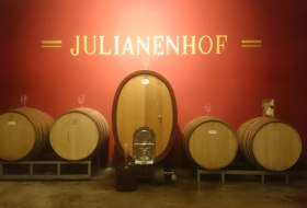 Julianenhof 1 © Weingut & Gästehaus Julianenhof Nierstein Julianenhof 1 © Weingut & Gästehaus Julianenhof Nierstein