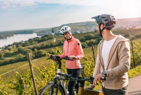 Mit dem Rad am Roten Hang Mit dem Rad am Roten Hang