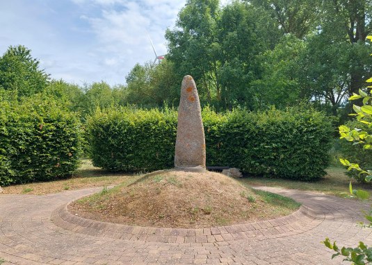 Menhir Menhir