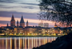 Mainz Silhouette © (c) Tourismusfonds Mainz e.V._FotoFarmer Mainz Silhouette © (c) Tourismusfonds Mainz e.V._FotoFarmer
