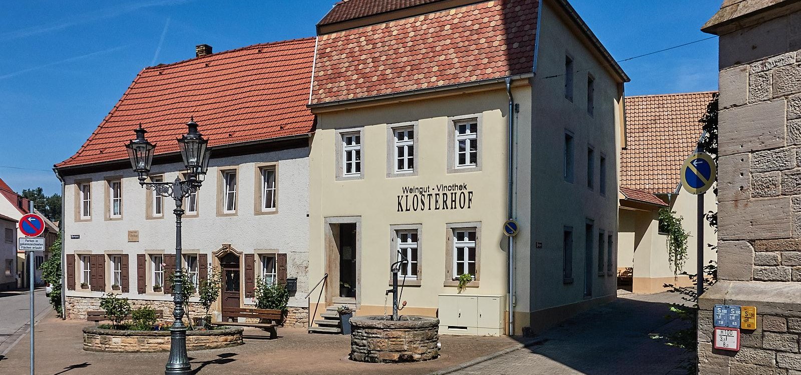 Weingut und Vinothek Klosterhof in Flonheim, © Frank Hamm der Entspannende Weingut und Vinothek Klosterhof in Flonheim, © Frank Hamm der Entspannende