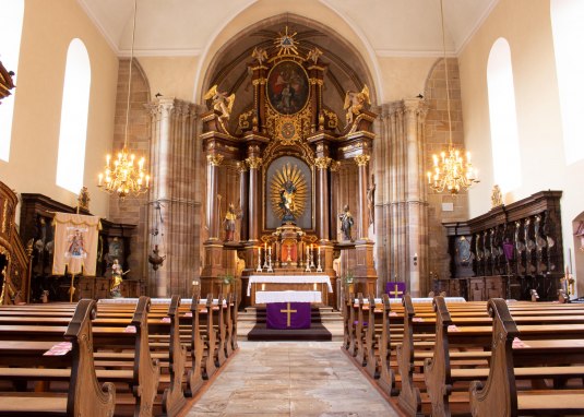 Innenraum Klosterkirche Pfaffen-Schwabenheim Innenraum Klosterkirche Pfaffen-Schwabenheim