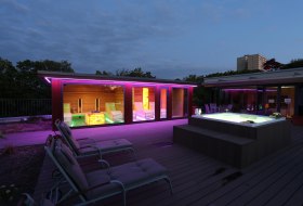 Rooftop Sauna © Torsten Zimmermann Rooftop Sauna © Torsten Zimmermann