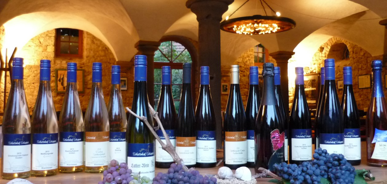 Weinflaschen Weingut Schuppert Guntersblum, © Weingut Schuppert Weinflaschen Weingut Schuppert Guntersblum, © Weingut Schuppert