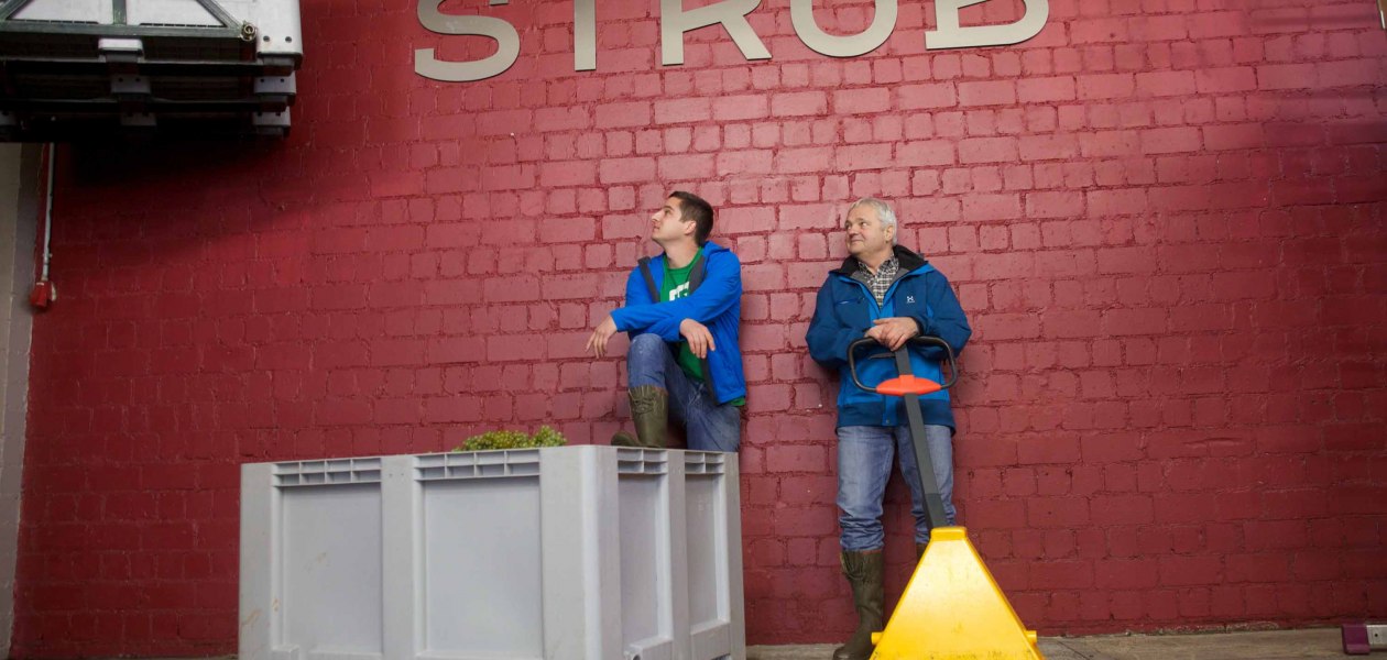 Weingut Strub_Schriftzug, © Michael von Haugwitz Weingut Strub_Schriftzug, © Michael von Haugwitz