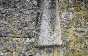 Ältester Grabstein in Gundersheim © Touristikverein Wonnegau e.V. Ältester Grabstein in Gundersheim © Touristikverein Wonnegau e.V.