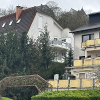 Wohnen direkt unter dem Schloss Ebernburg Wohnen direkt unter dem Schloss Ebernburg