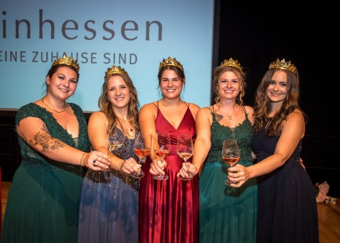 Kroning van de wijnmajesteiten uit Rheinhessen Kroning van de wijnmajesteiten uit Rheinhessen