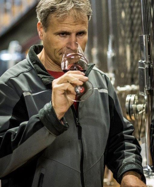 Weingut Burghof Oswald_Winzer, © Weingut Burghof Oswald Weingut Burghof Oswald_Winzer, © Weingut Burghof Oswald