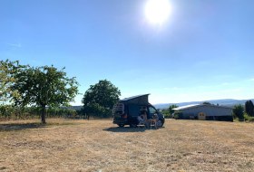 Camper Stellplatz Weingut Mett & Weidenbach Camper Stellplatz Weingut Mett & Weidenbach