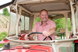 Weingut Fritz Ekkehard Huff_Winzer 2, © Weingut Fritz Ekkehard Huff Weingut Fritz Ekkehard Huff_Winzer 2, © Weingut Fritz Ekkehard Huff