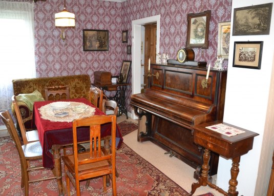 Wohnzimmer 1900 © Arnold Müller Wohnzimmer 1900 © Arnold Müller