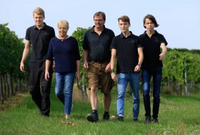 Weingut Wohlgemuth Schnürr © Marc Hurstel Weingut Wohlgemuth Schnürr © Marc Hurstel