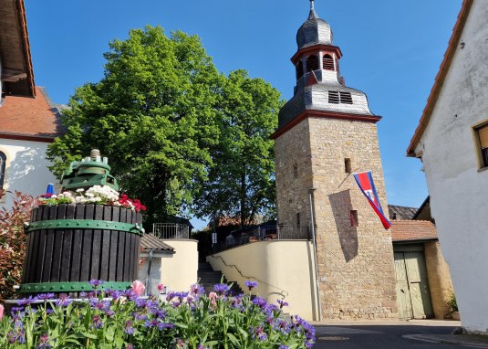 Glockenturm Gau-Weinheim Glockenturm Gau-Weinheim