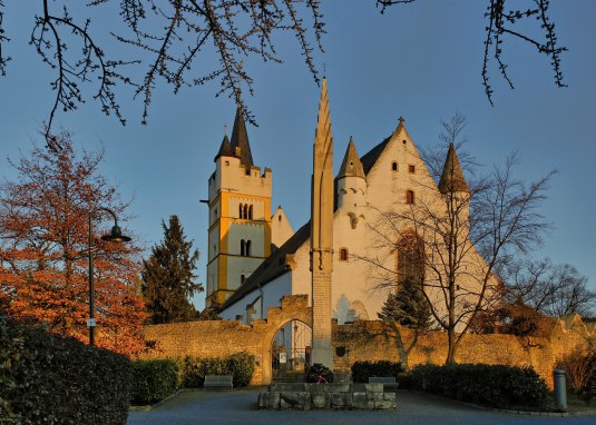 Burgkirche Ober-Ingelheim © Rainer Oppenheimer/Stadt Ingelheim Burgkirche Ober-Ingelheim © Rainer Oppenheimer/Stadt Ingelheim