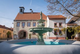 Brunnen Schwabenheim © Verbandsgemeinde Gau-Algesheim Brunnen Schwabenheim © Verbandsgemeinde Gau-Algesheim
