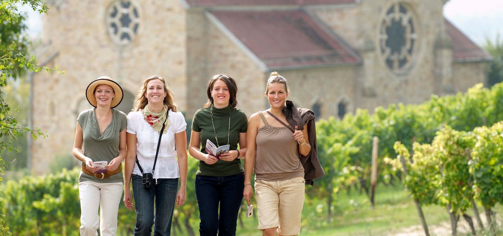 Wine Majesties 2009 - 2010 Wine Majesties 2009 - 2010