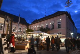 Töpfermarkt Alzey © Freundeskreis Töpfermarkt Alzey e.V. Töpfermarkt Alzey © Freundeskreis Töpfermarkt Alzey e.V.