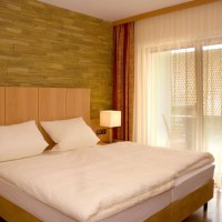 Double Room Double Room