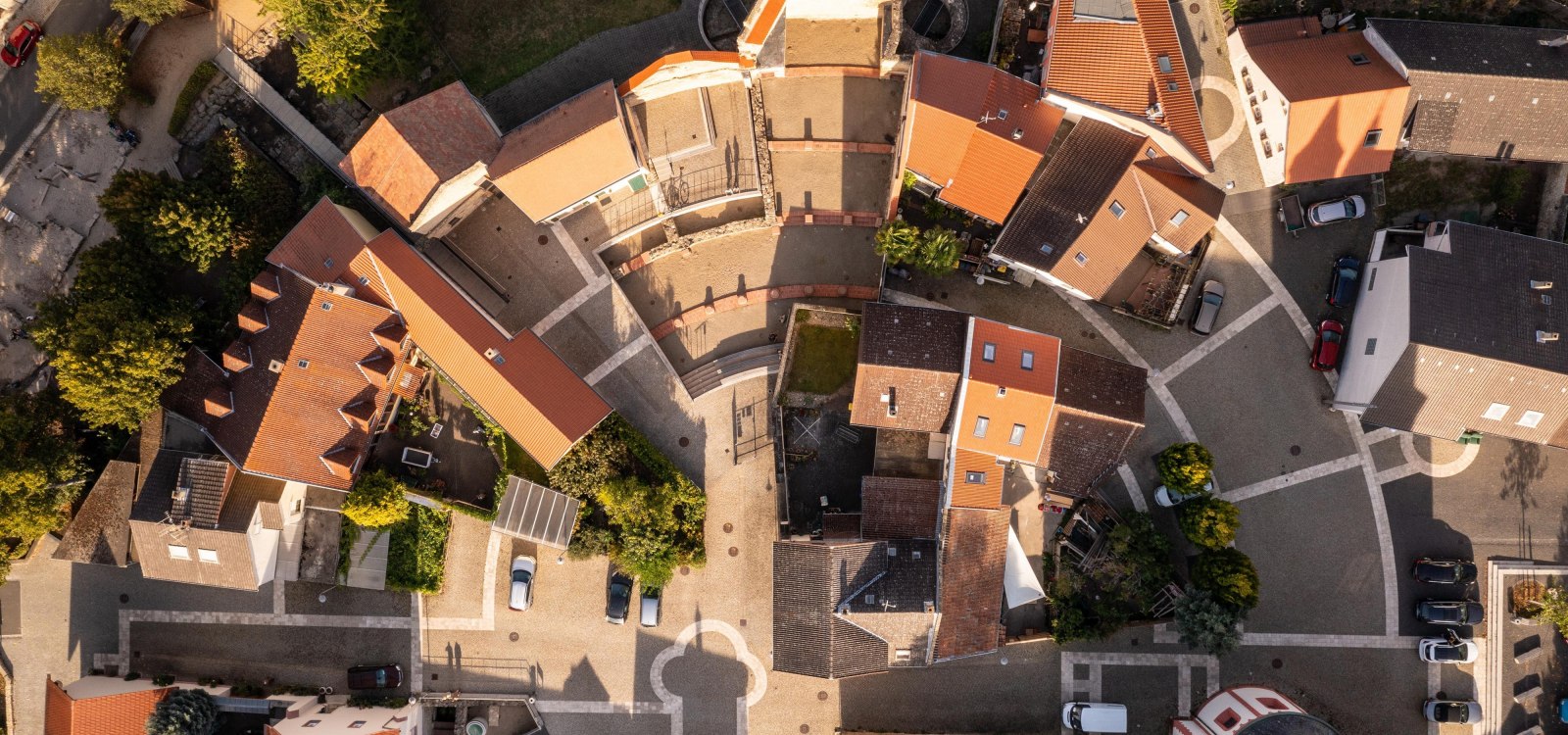 Halbkreisbau, © Dominik Ketz/RHT GmbH Halbkreisbau, © Dominik Ketz/RHT GmbH