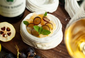 Pawlowas mit Lemon Curd © Rheinhessenwein, Foto: Jelena Lozo Pawlowas mit Lemon Curd © Rheinhessenwein, Foto: Jelena Lozo