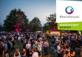 Burgberg under Vibes Ausgezeichnet, © Martin Kämper, Rheinhessenwein e.V. Burgberg under Vibes Ausgezeichnet, © Martin Kämper, Rheinhessenwein e.V.