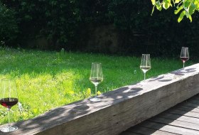 Weingut Brüder Dr. Becker Auf einen Schluck Weingut Brüder Dr. Becker Auf einen Schluck