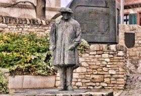 Sebastian-Münster-Denkmal © Rainer Oppenheimer/Stadt Ingelheim Sebastian-Münster-Denkmal © Rainer Oppenheimer/Stadt Ingelheim