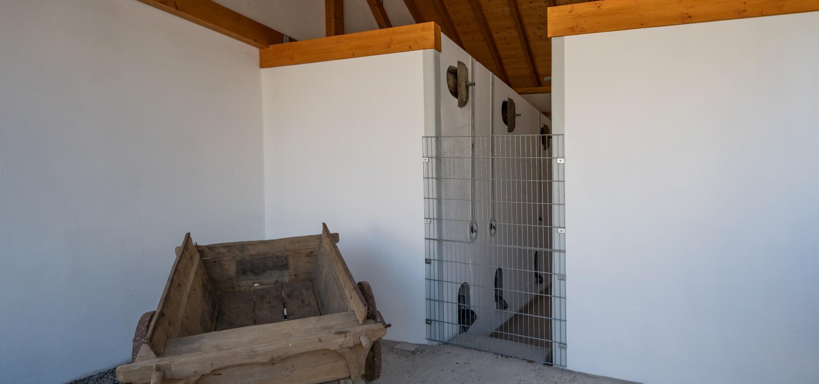 Betonfässer Engelstadt, © Verbandsgemeinde Gau-Algesheim Betonfässer Engelstadt, © Verbandsgemeinde Gau-Algesheim