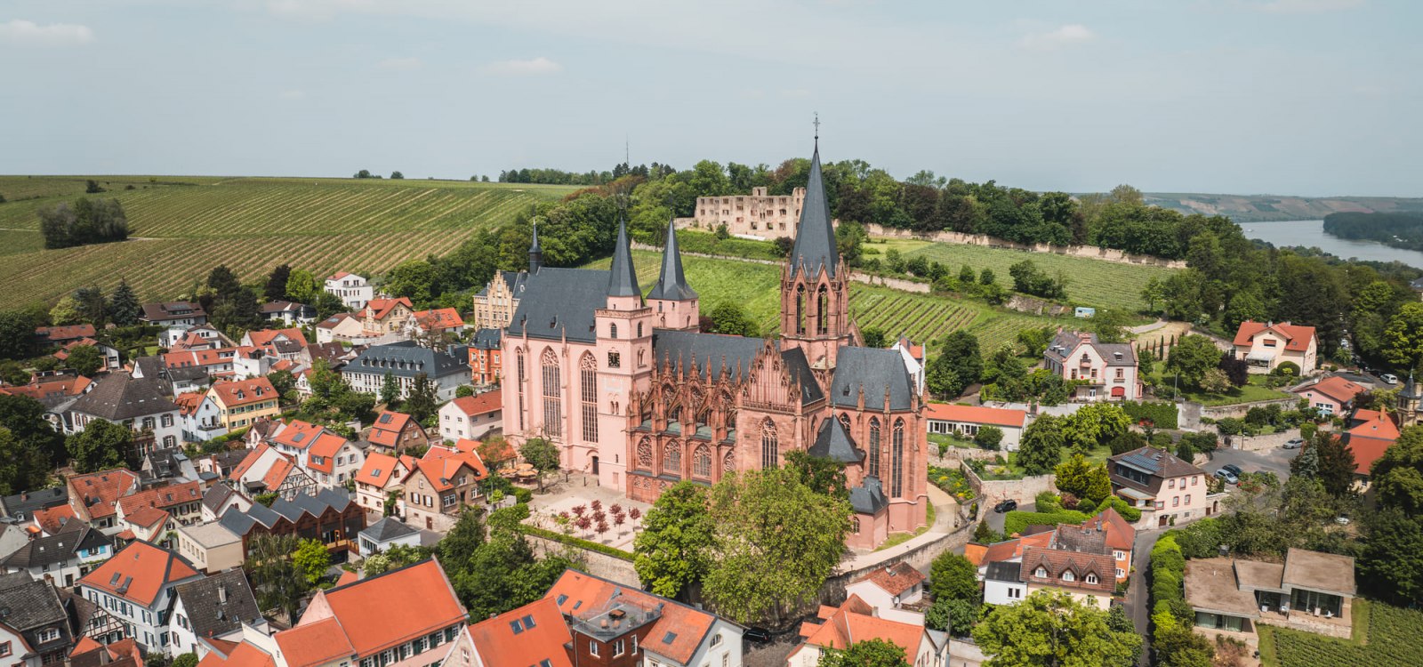 Oppenheim en zijn Sint-Catharinakerk Oppenheim en zijn Sint-Catharinakerk