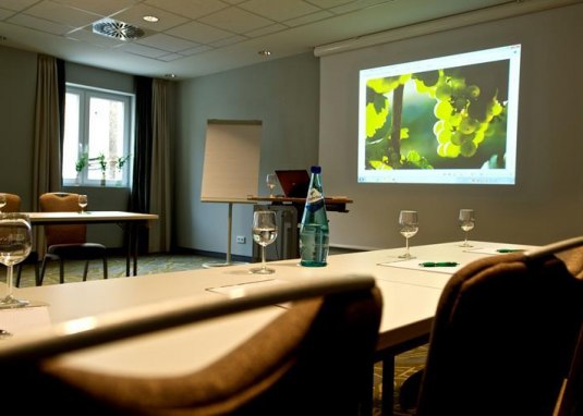 Tagungsraum © Karl Hoffmann Fotografie & mehr Tagungsraum © Karl Hoffmann Fotografie & mehr
