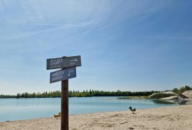 Pfarrwiesensee Gimbsheim - Hinweisschild Pfarrwiesensee Gimbsheim - Hinweisschild