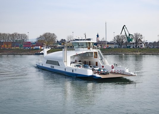 Rheinfähre "Helene" Rheinfähre "Helene"