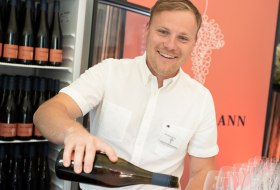 Weingut Dackermann_Winzer © Weingut Dackermann Weingut Dackermann_Winzer © Weingut Dackermann