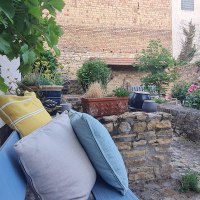 Gemütliche Sitzecke im Garten © Katja Mailahn Gemütliche Sitzecke im Garten © Katja Mailahn