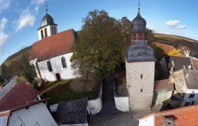 Drohnenaufnahme Glockenturm Drohnenaufnahme Glockenturm