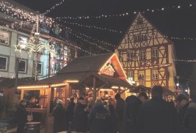 Alzeyer Weihnachtstreff © Katja Best, Tourist Information Alzey Alzeyer Weihnachtstreff © Katja Best, Tourist Information Alzey