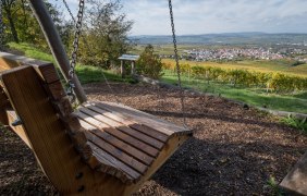 Weinbergschaukell Ockenheim © Verbandsgemeinde Gau-Algesheim Weinbergschaukell Ockenheim © Verbandsgemeinde Gau-Algesheim