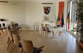 Trauzimmer im Ratssal der VG © Tourismus Service Center der Verbandsgemeinde Rhein-Selz Trauzimmer im Ratssal der VG © Tourismus Service Center der Verbandsgemeinde Rhein-Selz