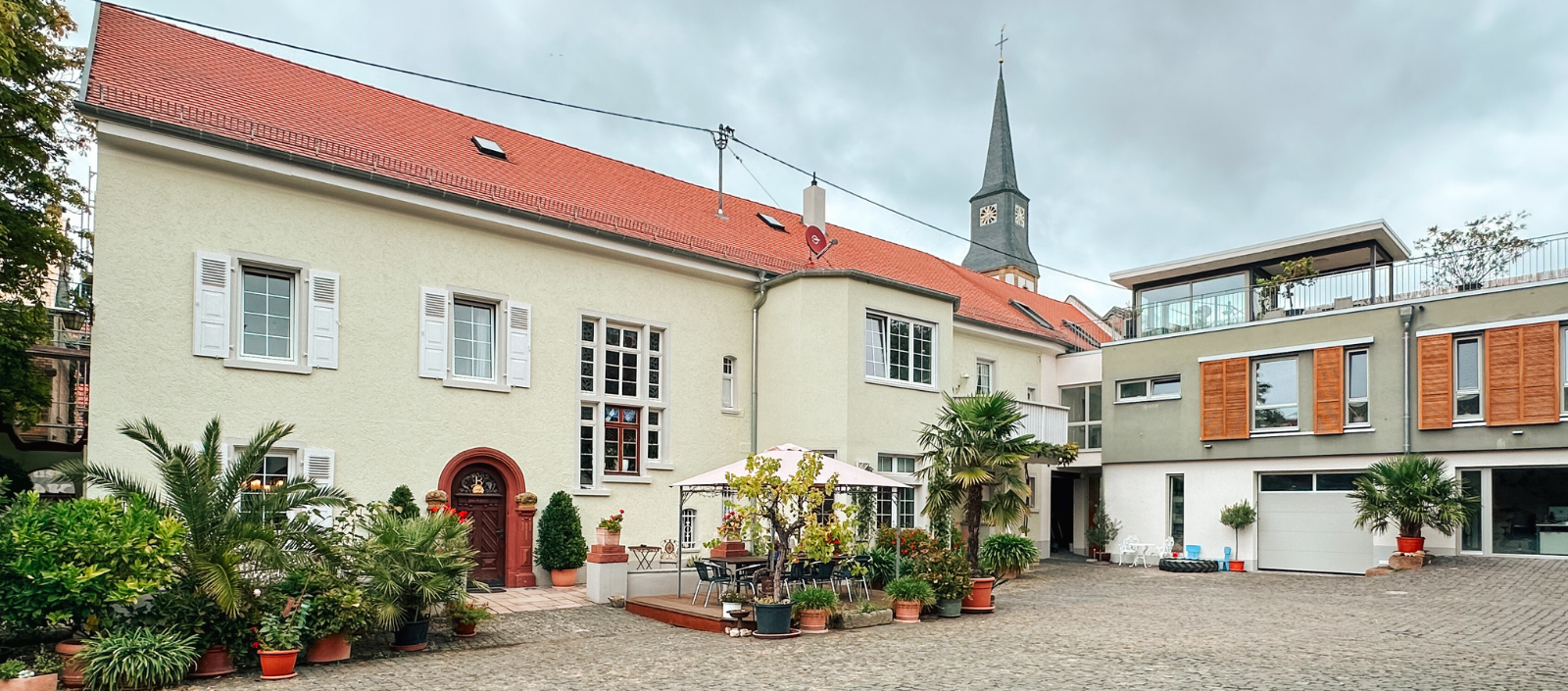 Keyvisual Gästehaus, © Weingut Bernhard-Bäder Keyvisual Gästehaus, © Weingut Bernhard-Bäder